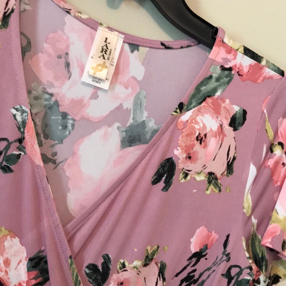 Lara Fashion NWOT Small Purple Floral Wrap Dress - Picture 3 of 6